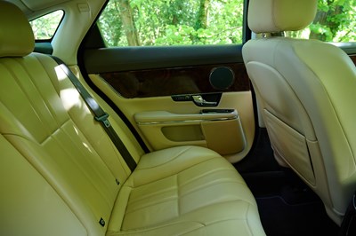 Lot 137 - 2012 Jaguar XJ Premium Luxury V8