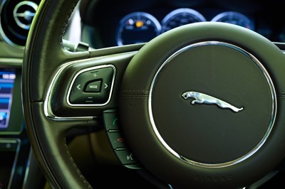 Lot 137 - 2012 Jaguar XJ Premium Luxury V8