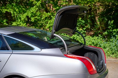 Lot 137 - 2012 Jaguar XJ Premium Luxury V8