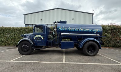 Lot 1946 Austin Lorry
