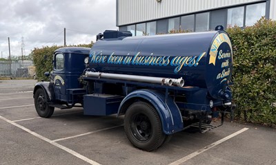 Lot 1946 Austin Lorry