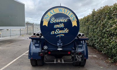 Lot 1946 Austin Lorry