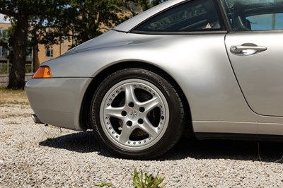 Lot 1997 Porsche 911 (993) Targa