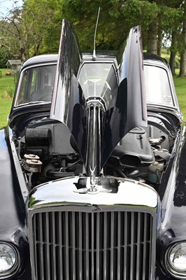 Lot 1962 Bentley S3