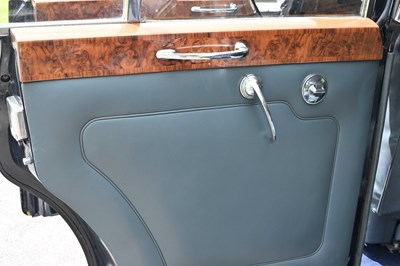 Lot 1962 Bentley S3