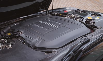 Lot 2018 Jaguar F-Type R-Dynamic Coupé (3.0-litre)