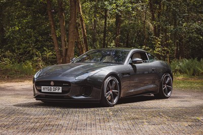 Lot 2018 Jaguar F-Type R-Dynamic Coupé (3.0-litre)