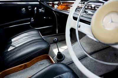 Lot 1965 Mercedes-Benz 300 SE Coupé
