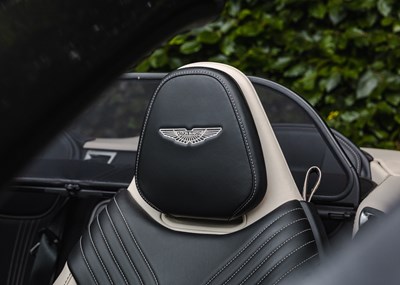 Lot 2018 Aston Martin DB11 Volante (4.0 litre)