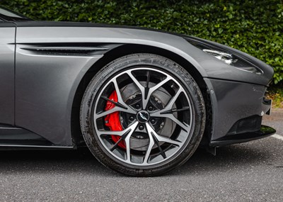 Lot 2018 Aston Martin DB11 Volante (4.0 litre)