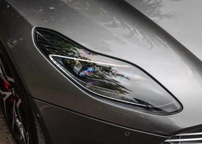 Lot 2018 Aston Martin DB11 Volante (4.0 litre)