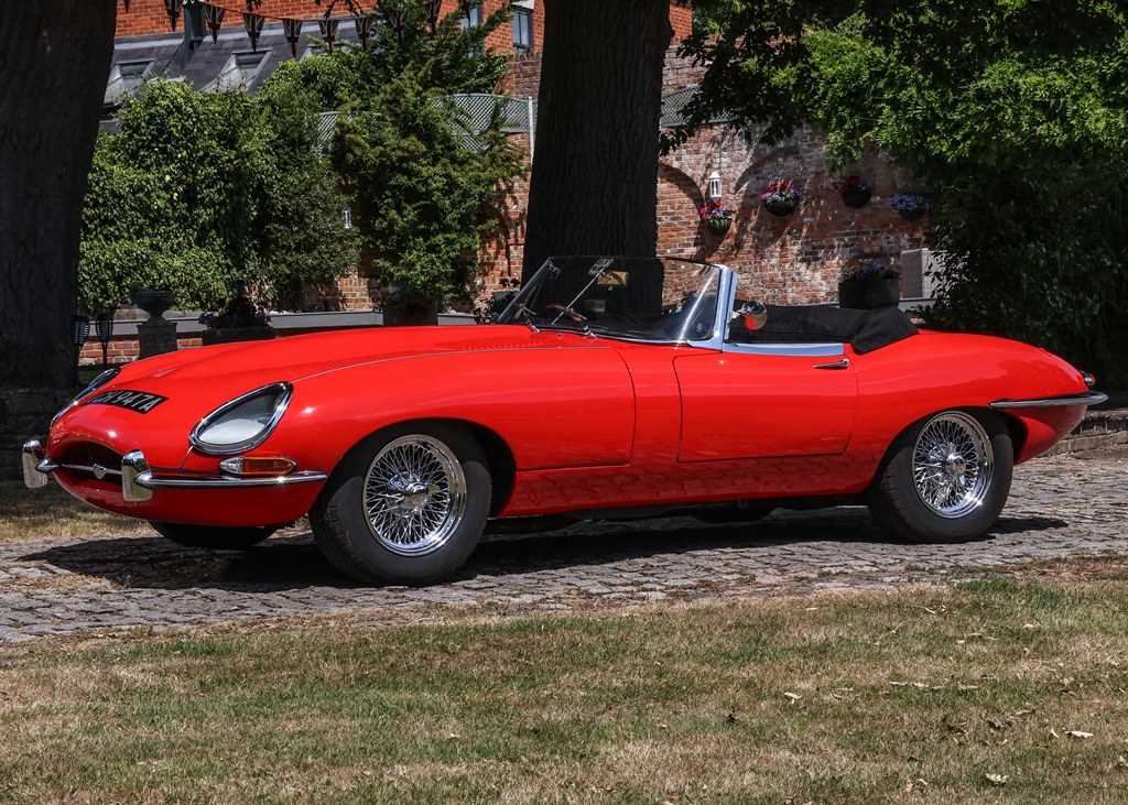 Lot 185 - 1963 Jaguar E-Type Series I Roadster (3.8 litre)