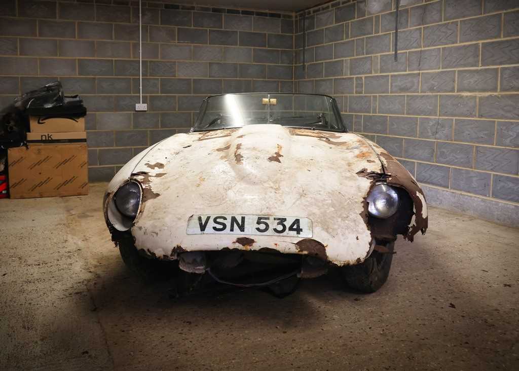 Lot 173 - 1961 Jaguar E-Type Series I (Flat floor)