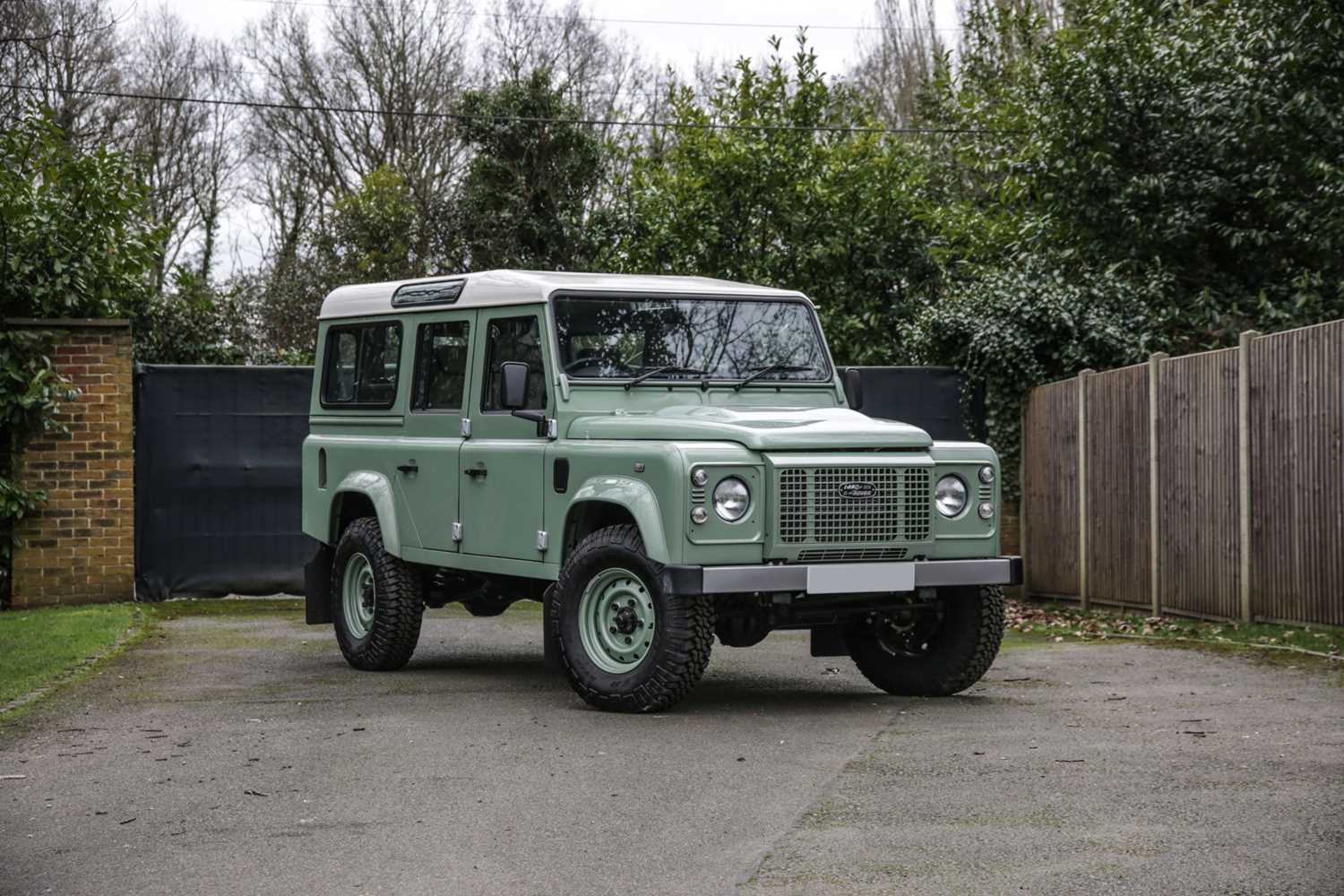 Lot 173 - 2015 Land Rover Defender 110 Heritage