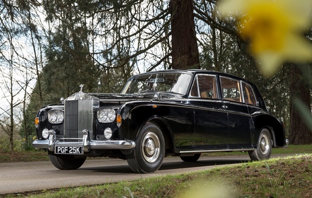 Lot 266 - 1972 Rolls-Royce Phantom VI Limousine by
